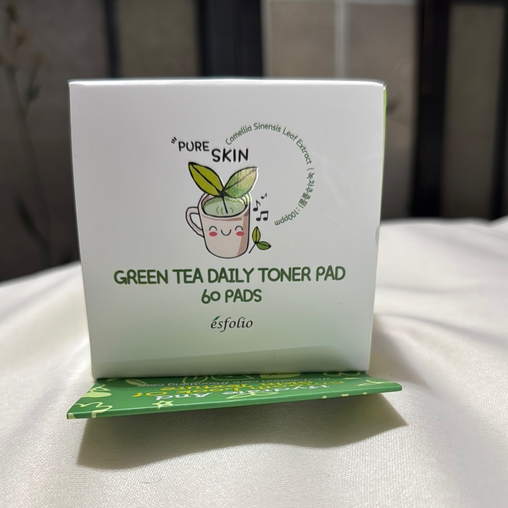 Green Tea Daily Toner Pads - 60 Pads - Picture 2 of 7